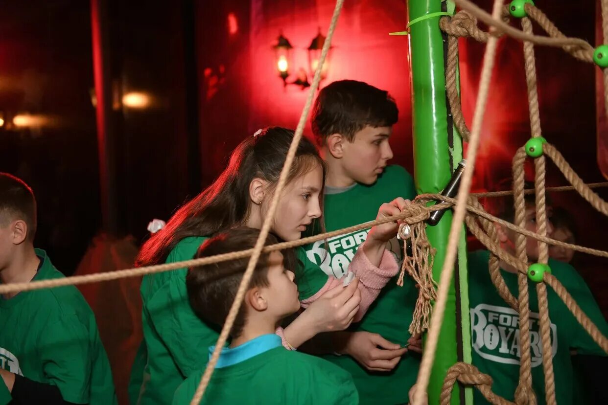 квесты для детей смоленск. квест развлечение для дошкольников. квест прятки в лабиринте questquest. квесты в смоленске. квест форт боярд на улице.