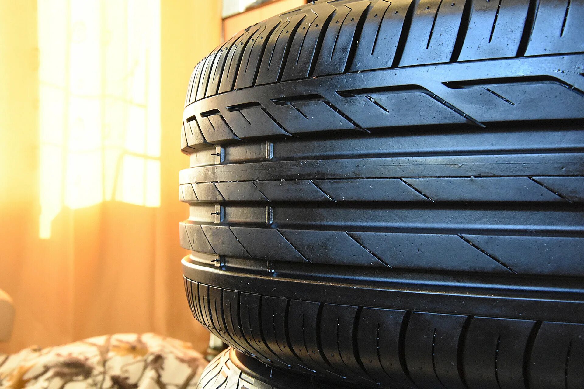 Шины лето в перми. Bridgestone Turanza t001. Бриджстоун Туранза t001. Bridgestone Turanza t001 Treadwear. Bridgestone Turanza t001 летняя.