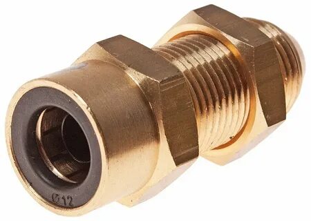 Төрт аяқта тұрған қара әйелдің суреті