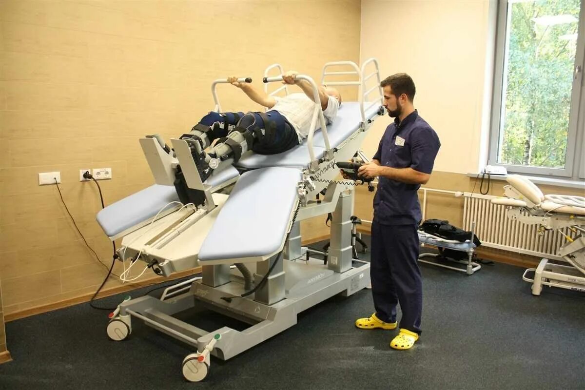 Березовский реабилитационный центр после инсульта. Роботизированный стол-вертикализатор а1. Механотерапия после инсульта. Медицинская реабилитация после инсульта. Реабилитация после операций москва