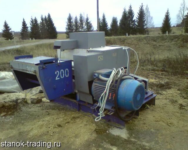 Дк 200 многопил. Деревообрабатывающий станок многопил дк 200 б у. Многопильный станок дк. Крепление мешалки на емкости. Дк 200 многопил.