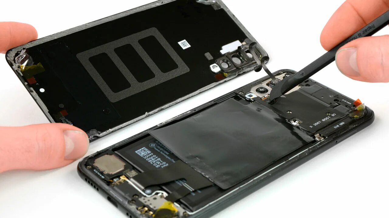 Ремонт экрана huawei. Huawei p20 Pro display Replacement. P20 Pro разборка. Ремонт планшета Хуавей замена динамика. Huawei p20 Pro вздулся аккумулятор.