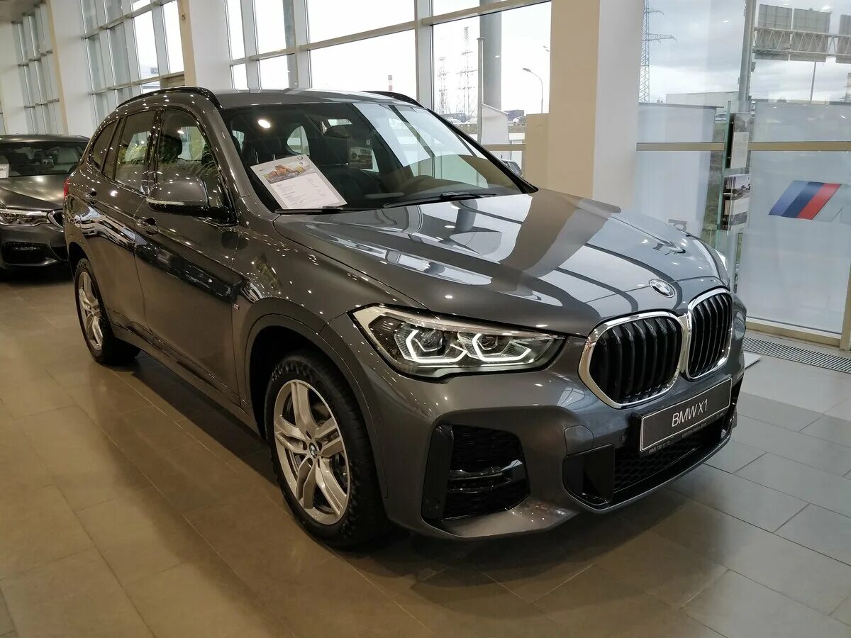 БМВ x1 2020. BMW x1 серый. BMW x1 f48 2020. БМВ x1 XDRIVE 20i. Серый 1 1 20 август 2021 купить