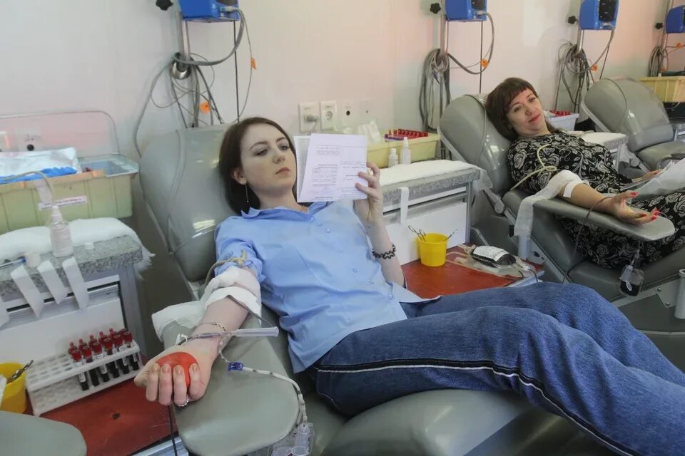 Переливание крови Хабаровск. Переливание крови из вены. День донора.