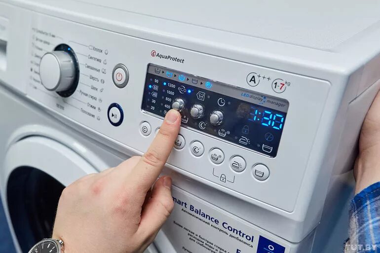 Стиральная машинка lg повседневная стирка. Смешанное стирка. Смешанная стирка в стиральной. Стирка смешанные ткани. Стирка шерстяного одеяла в стиральной машине автомат.