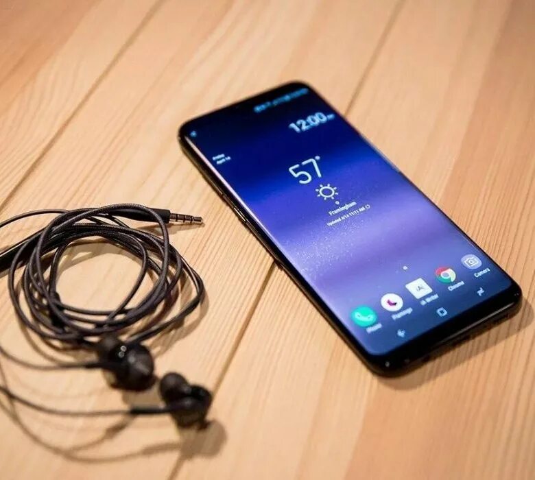 Samsung s8 обзор. Samsung Galaxy s8+. Samsung Galaxy s8 Black. Самсунг с 8 черный. Samsung Galaxy s8+ Box.