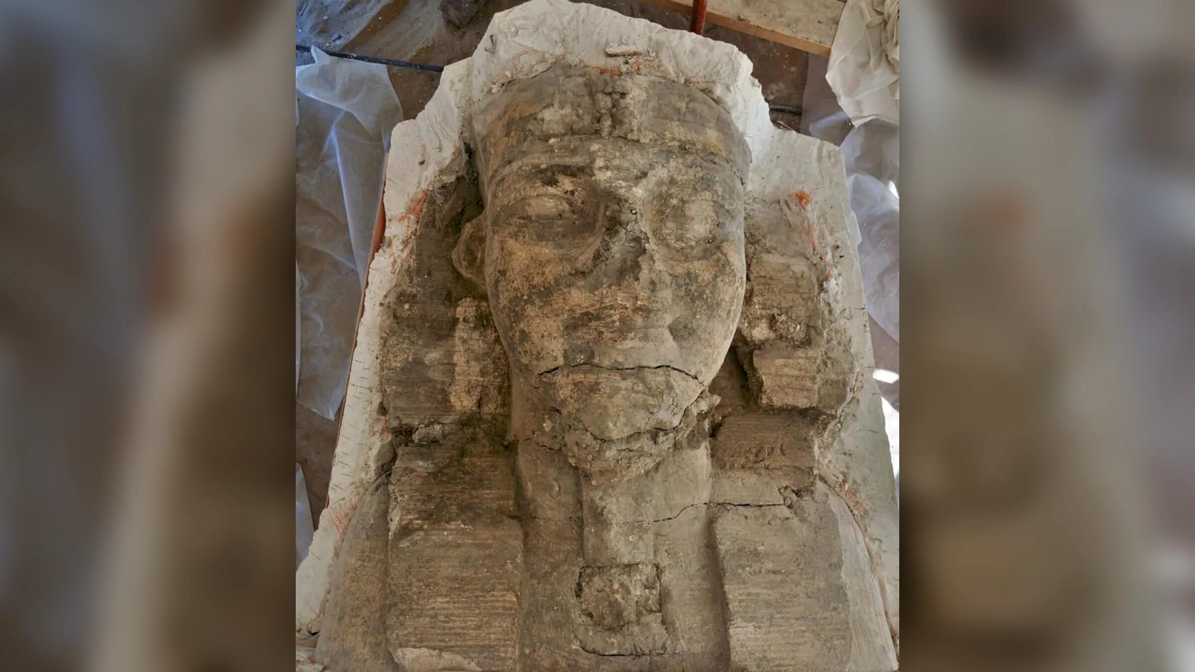 Раскопки храма Аменхотепа III. Фараон Египет археолог находки. Аменхотеп III древнеегипетский фараон. Сфинкс царя Аменхотепа 2. Фараон археолог