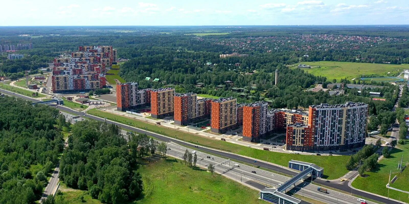 Кленовые аллеи школа. Поселок кленово красногорск. Дспк кленово. Витро вилладж жк. Отделка в квартире кленовые аллеи чароитовая.
