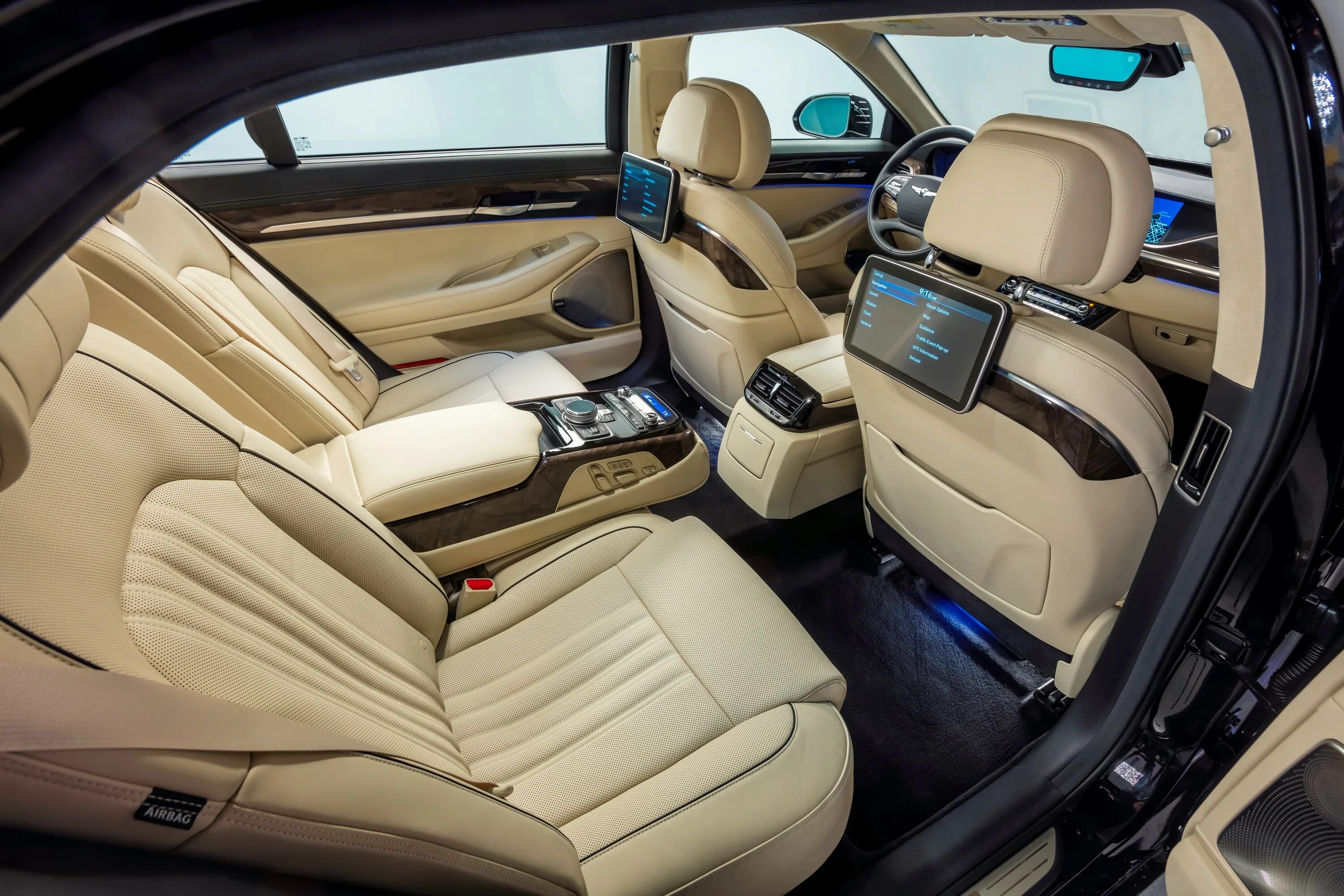 Генезис eq900 салон. Genesis g90 салон. G90 салон. G90 салон. Новый hyundai genesis g90.