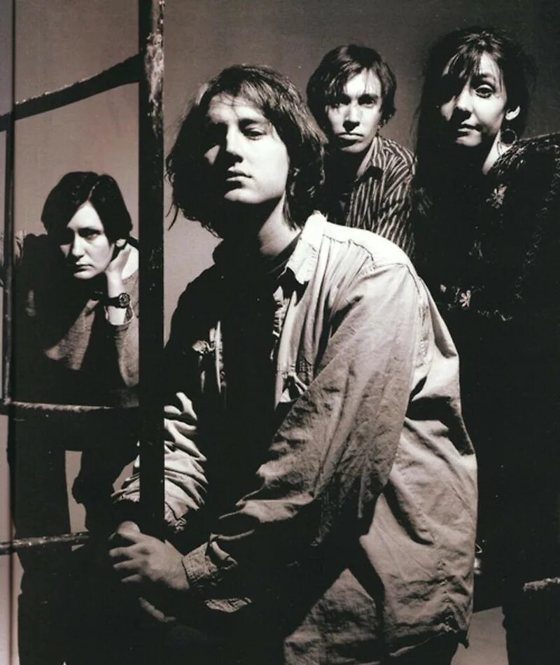 My bloody valentine. Группа my bloody valentine. Mbv группа. Группа my bloody valentine. Mbv группа.