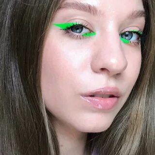 Зеленая подводка