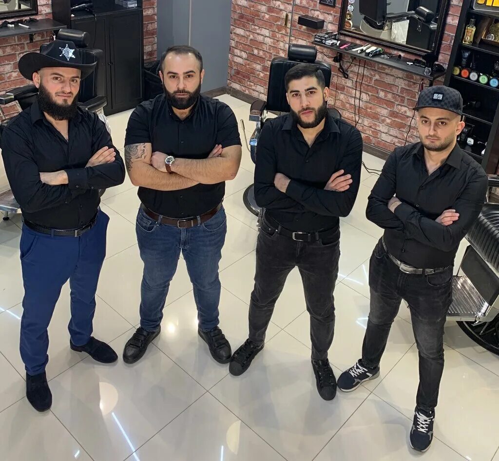 олд барбер выборгское шоссе. Old barber барбершоп на комендантском. барбер нижнекамск. питер барбер. Old barber комендантский.