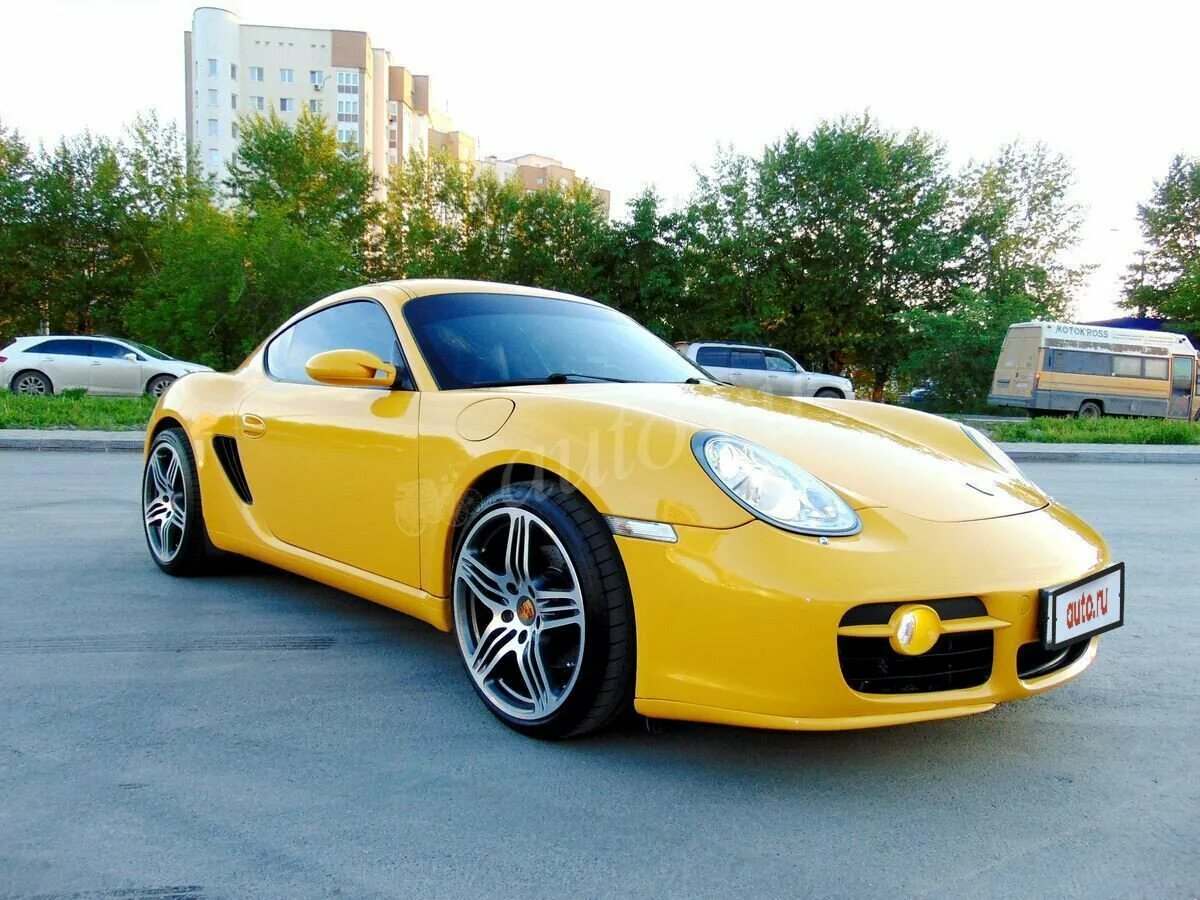 Китайская машина за 5 миллионов тенге. 2 carrera s tuning. Порше казахстан. Порше казахстан. Порше кайман желтый.