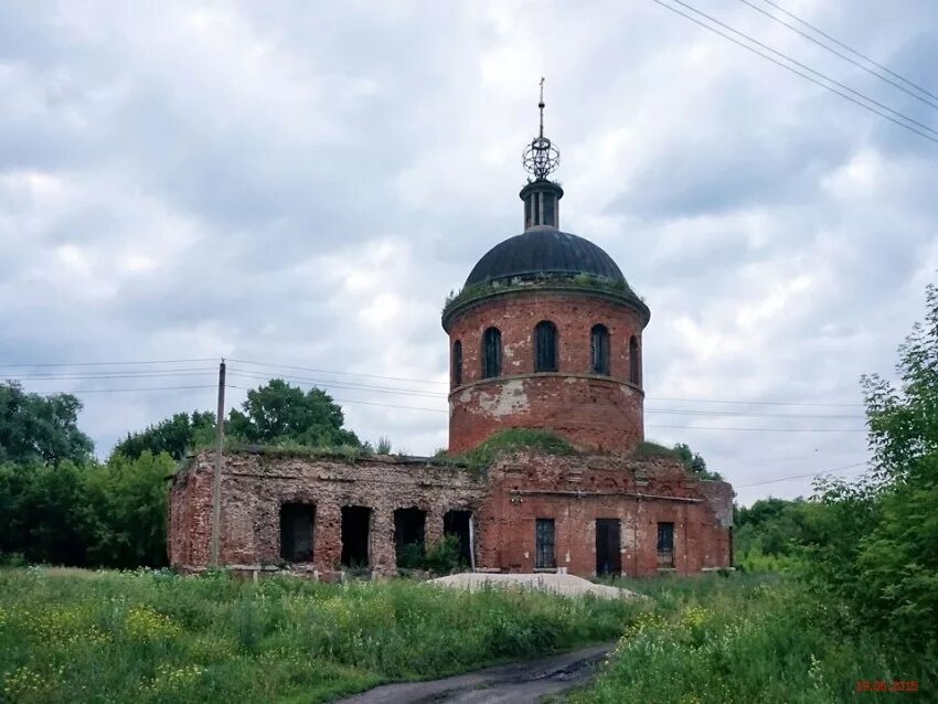 Авито милославское рязанской. Липяги Милославский район Рязанская. Рязанская область, Милославский р-н, с. Липяги. Село Липяги Рязанской области Милославского района. Рязанская область Милославский район село Липяги храм.