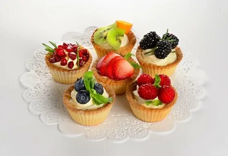Корзиночки с кремом с фруктами