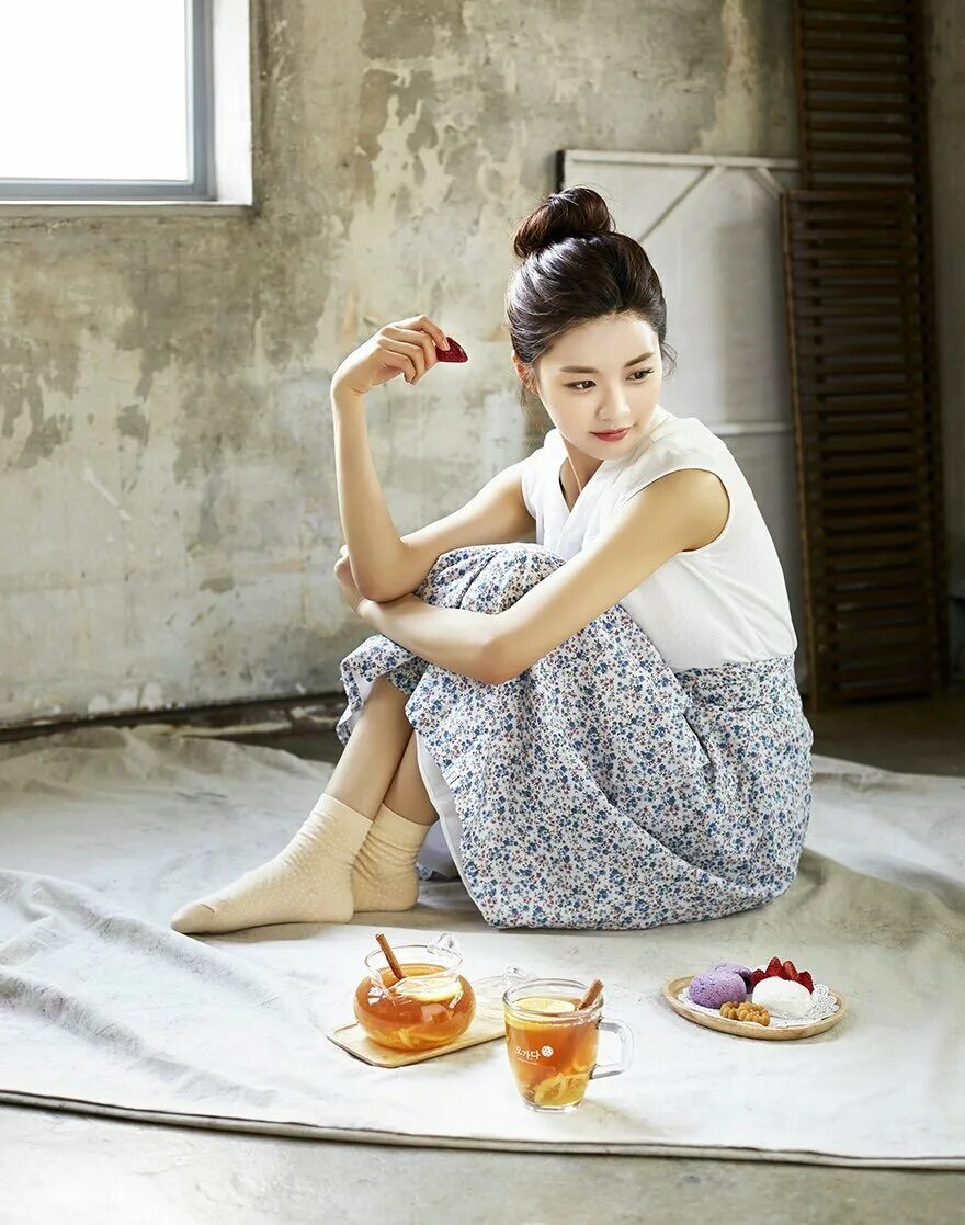 ко юн джон. ко юн-джон милый дом. кан хё чжон горячие фото. Ko yoon jung 2022. Go yoon jung.