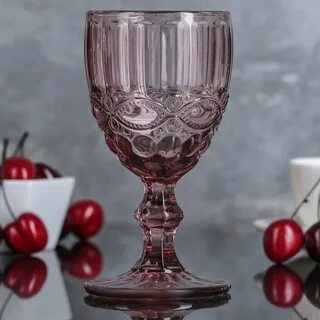 Розовые фужеры