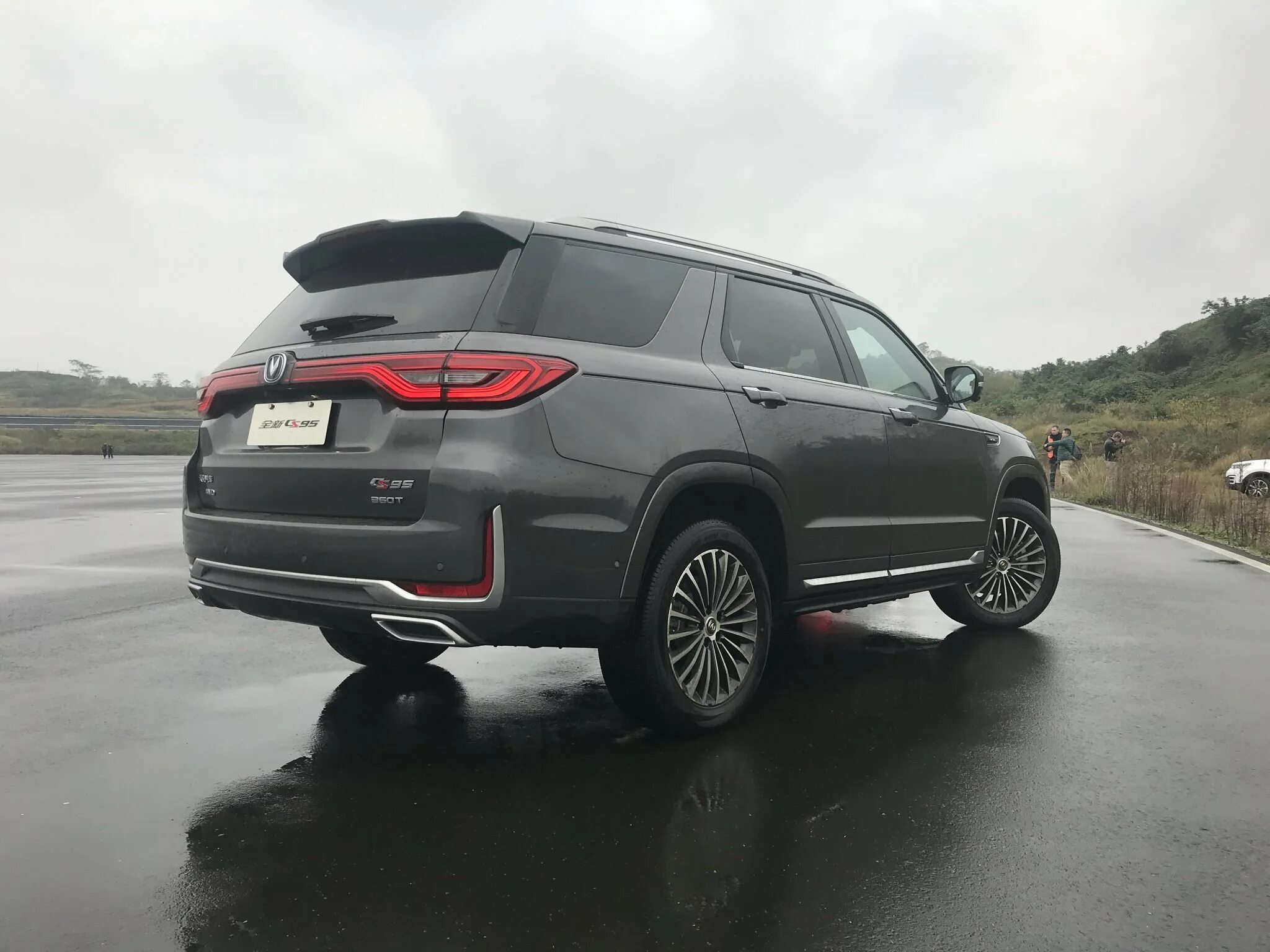 Changan cs95 отзывы. Changan cs95 2025. чанган cs95 2025. чанган cs95 2025. китайский кроссовер чанган cs95.