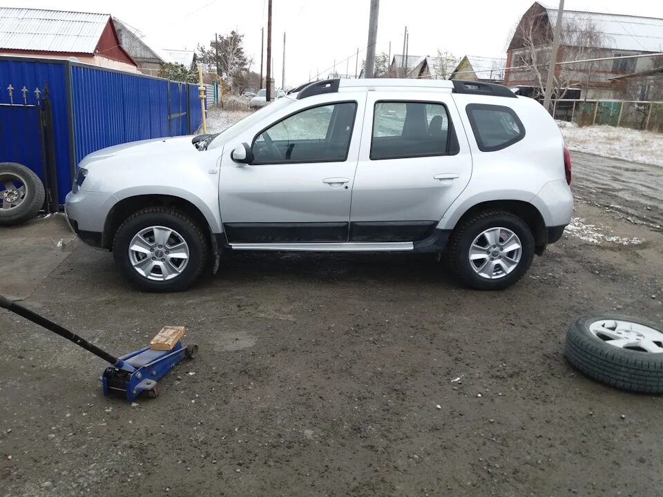 215 65 16 рено дастер. Renault duster 215 70 r16. 21570 r16 на рено дастер. 21560 duster. дастер 21560 r16.