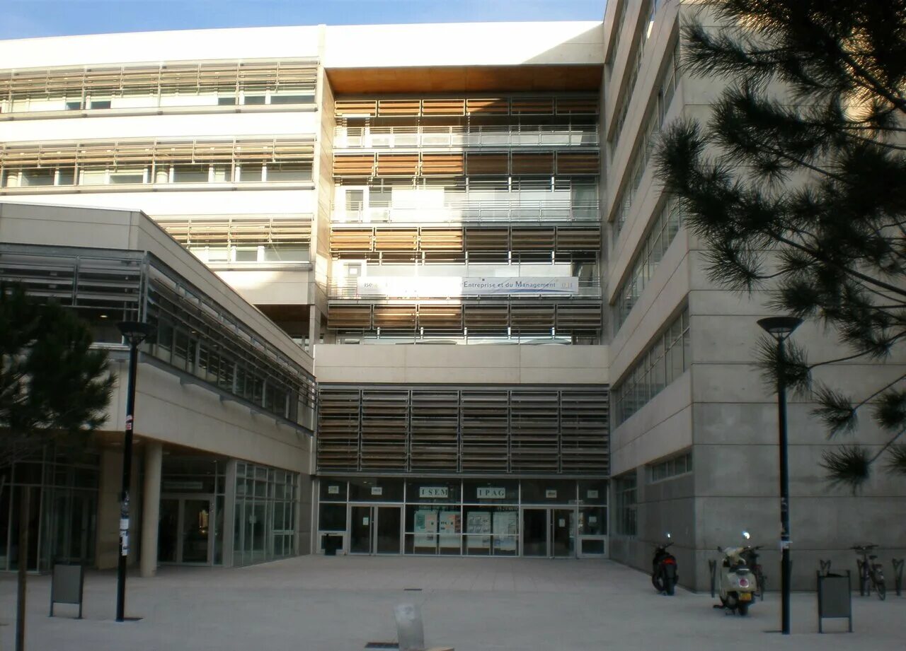 University 1. University 1. Йельский университет. Университет париж декарт. University 1.