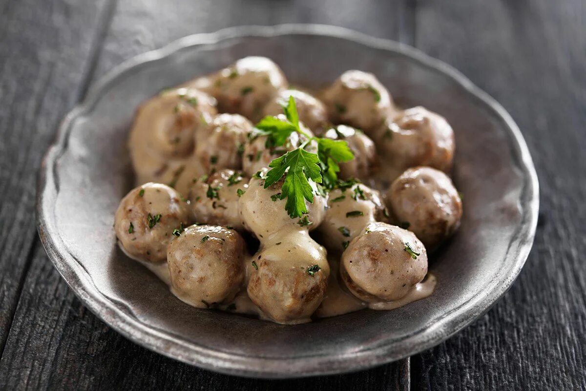 Луковый клопс. Кётбулар мясные тефтели. ikea meatballs. шведская кухня. клопс блюдо.