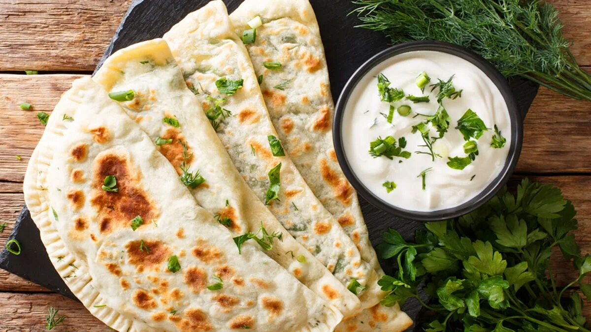 Кутабы с зеленью