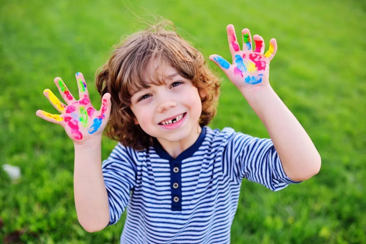 Фото разноцветных детей. Детская одежда. Kids art colors. Фото разноцветных детей. Kids painting.