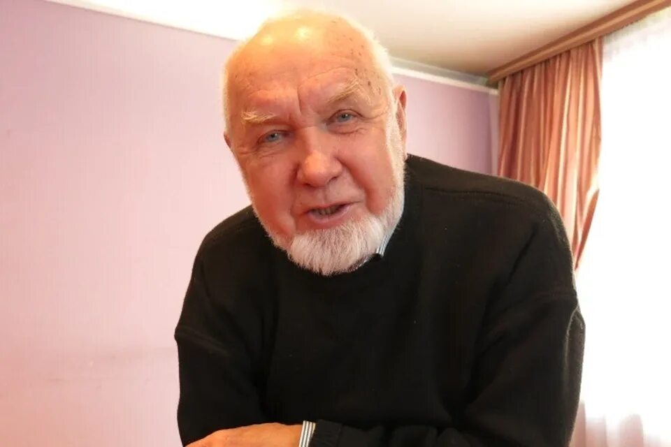 Режиссёр. Питерский режиссер известный. Бортко режиссер. Главный режиссер театра. Питерские режиссеры мужчины.