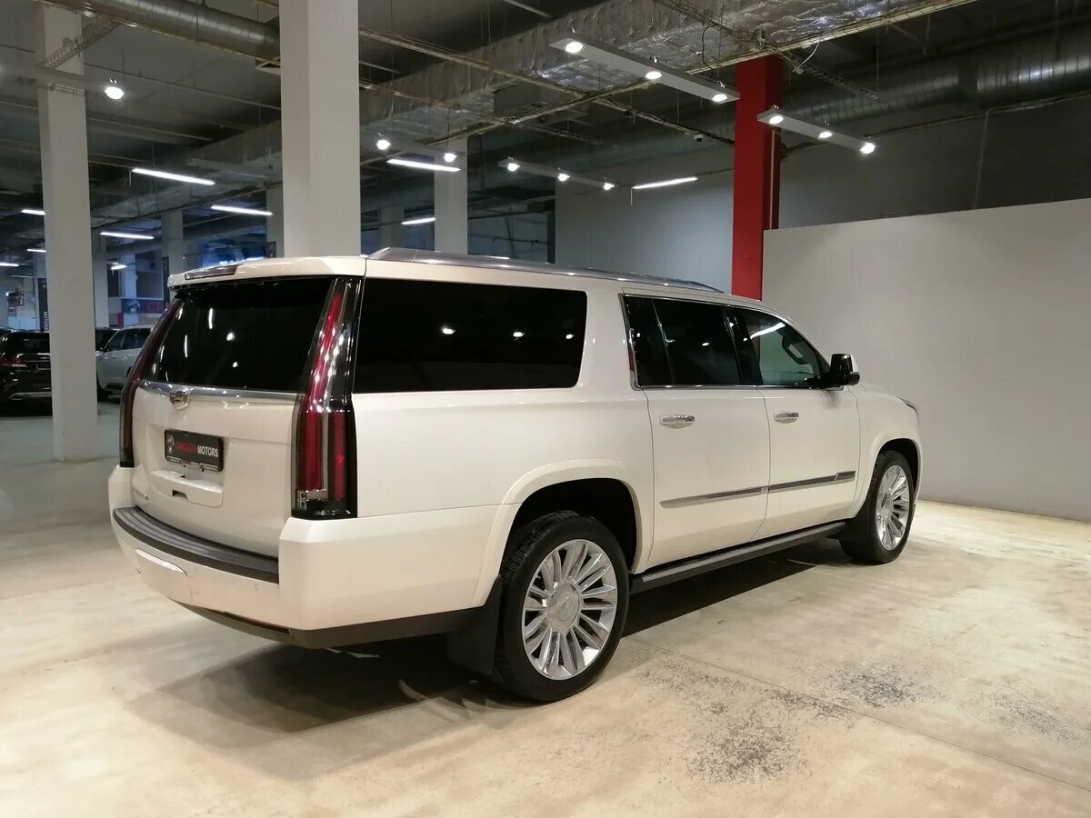 Cadillac escalade iv, 2015 белый. Cadillac escalade iv 2015. Cadillac escalade 4 поколение.