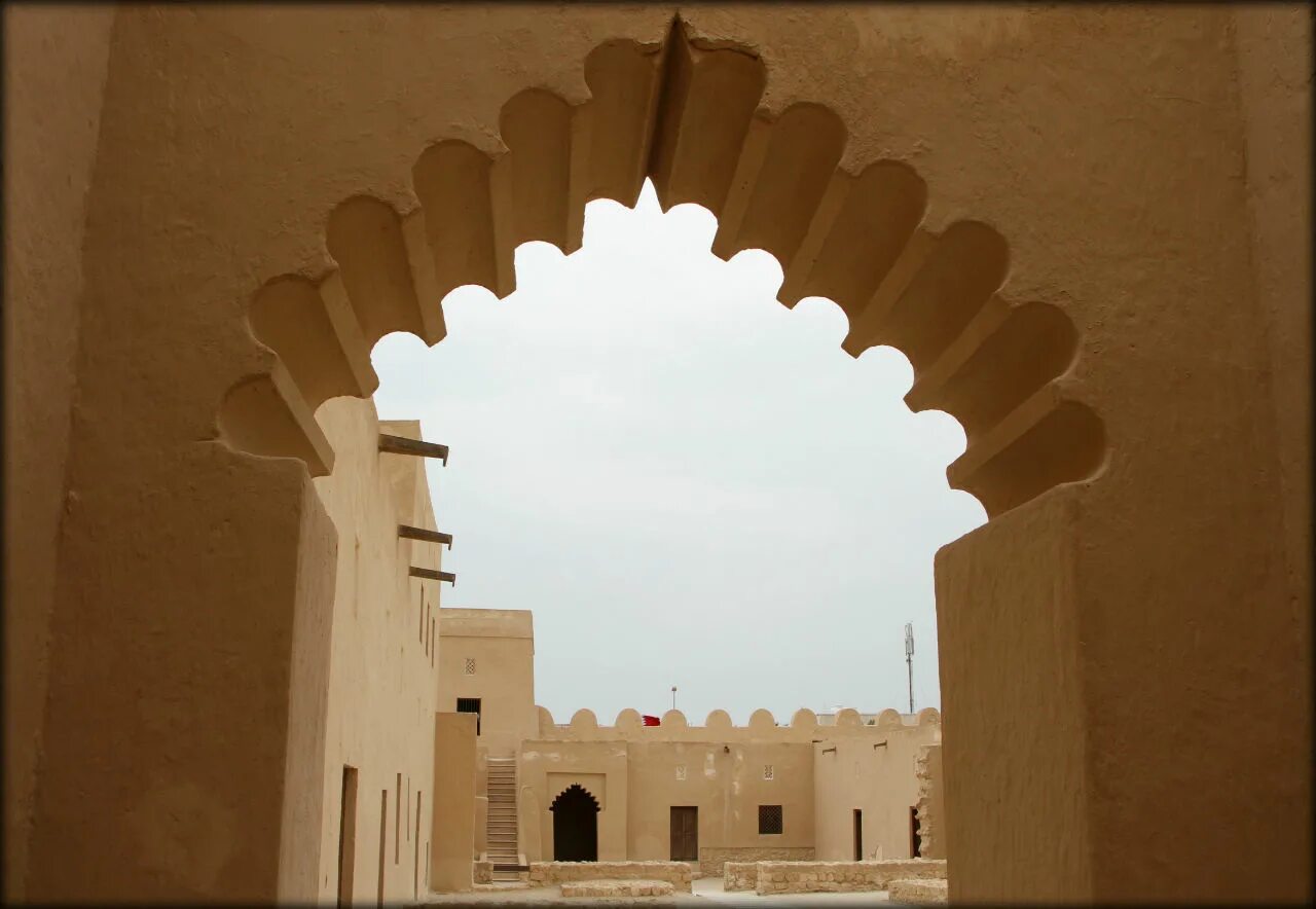 Город риффа. Аль риффа бахрейн. Эр рифа бахрейн. Аль риффа бахрейн. Бахрейн манама достопримечательности.