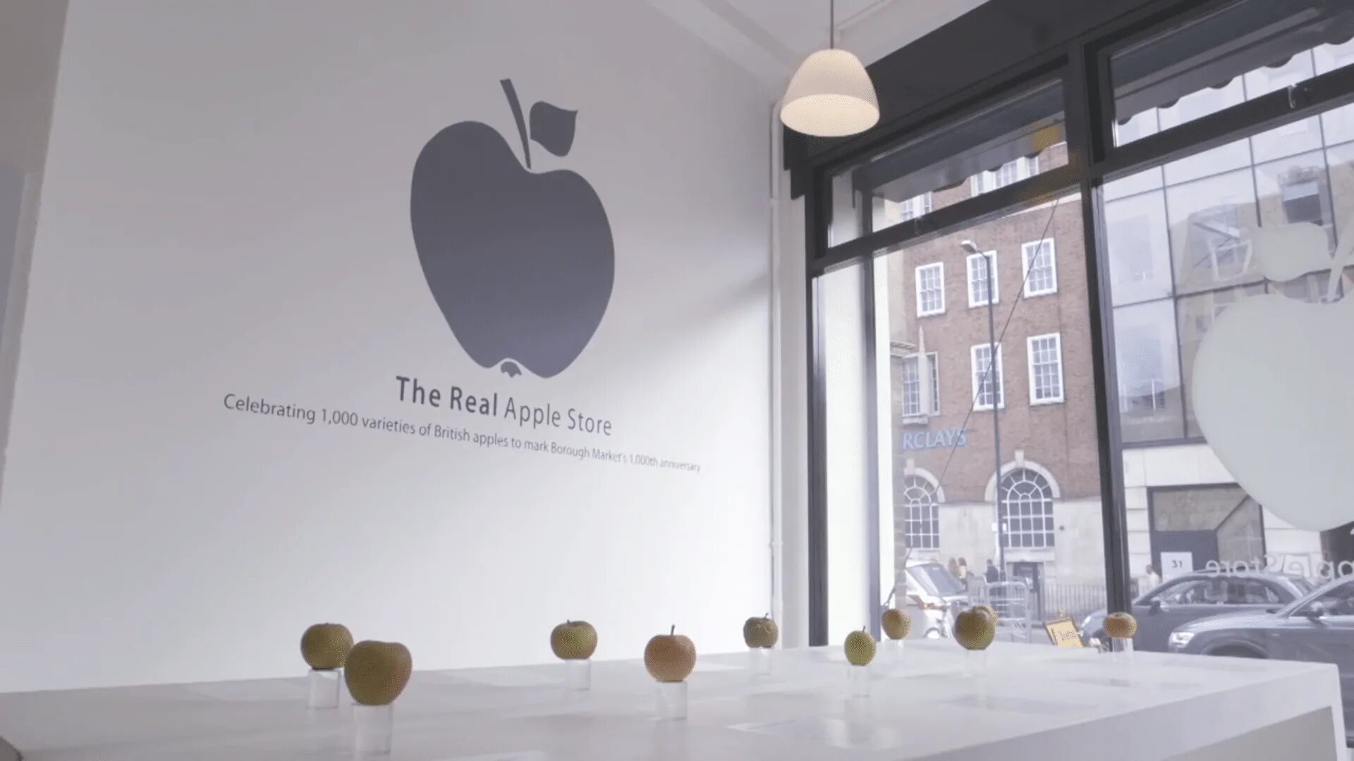 Эпл реклама. Баннер apple. реклама магазина apple. рекламный баннер apple. техника apple баннер.