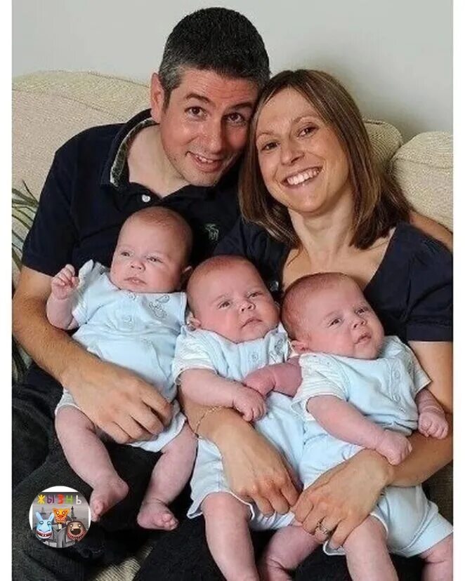 С рождением двойняшек мальчиков. Малыши двойняшки. Дети двойняшки. Мэтью айерс. Двойня для бывшего мужа.