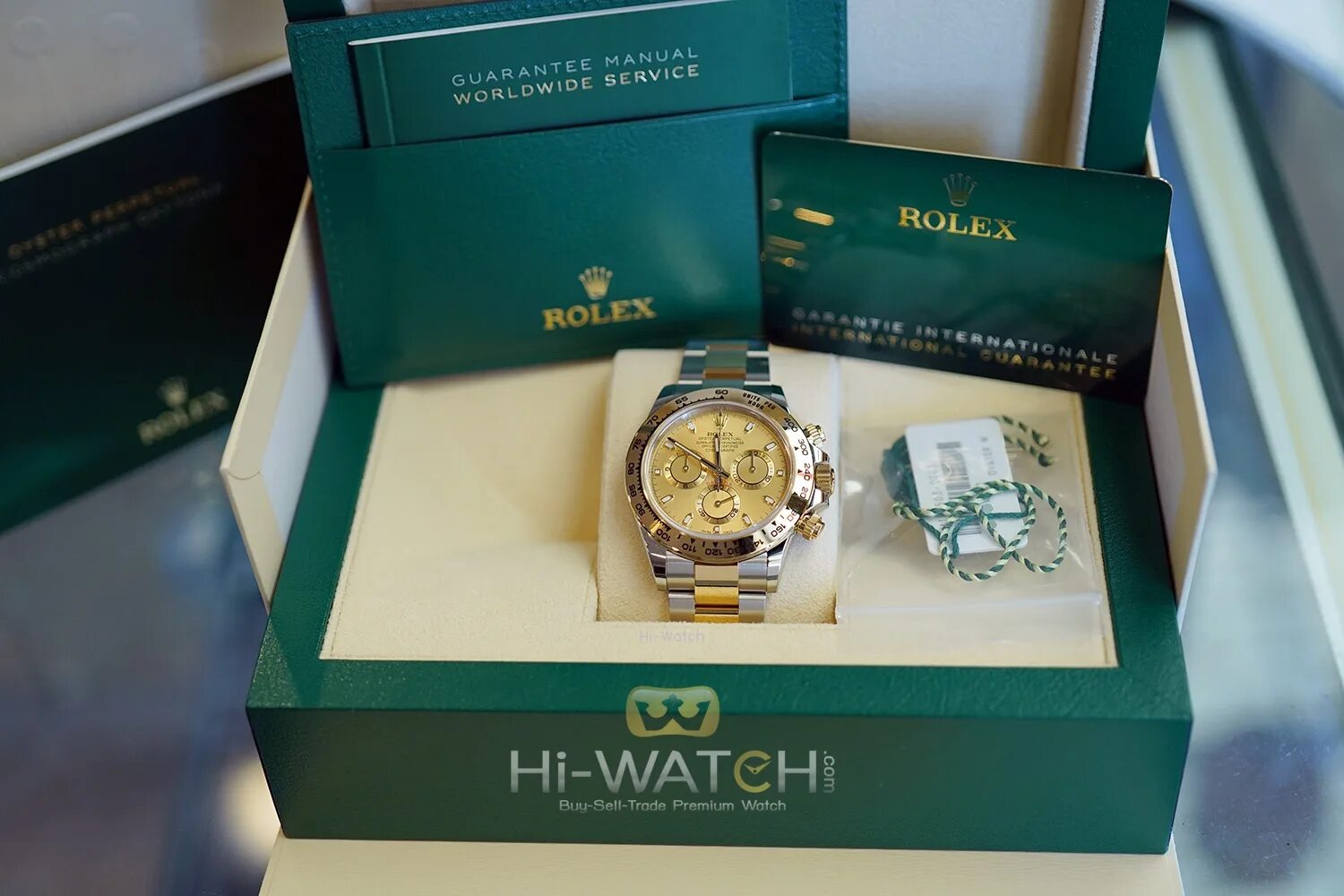 Премиальные реплика. Сумка prada маленькая. Реплики премиум качества. Rolex cosmograph daytona 2021. Ролекс дей дейт золотые.