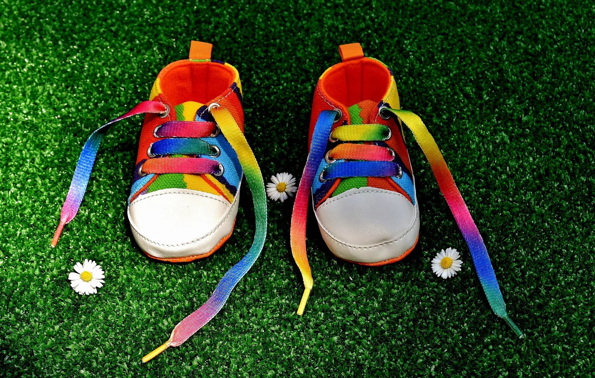 Детская обувь. Детская обувь реклама. Детские летние обувь для детей. Детская летняя обувь. Лучшая обувь для малышей
