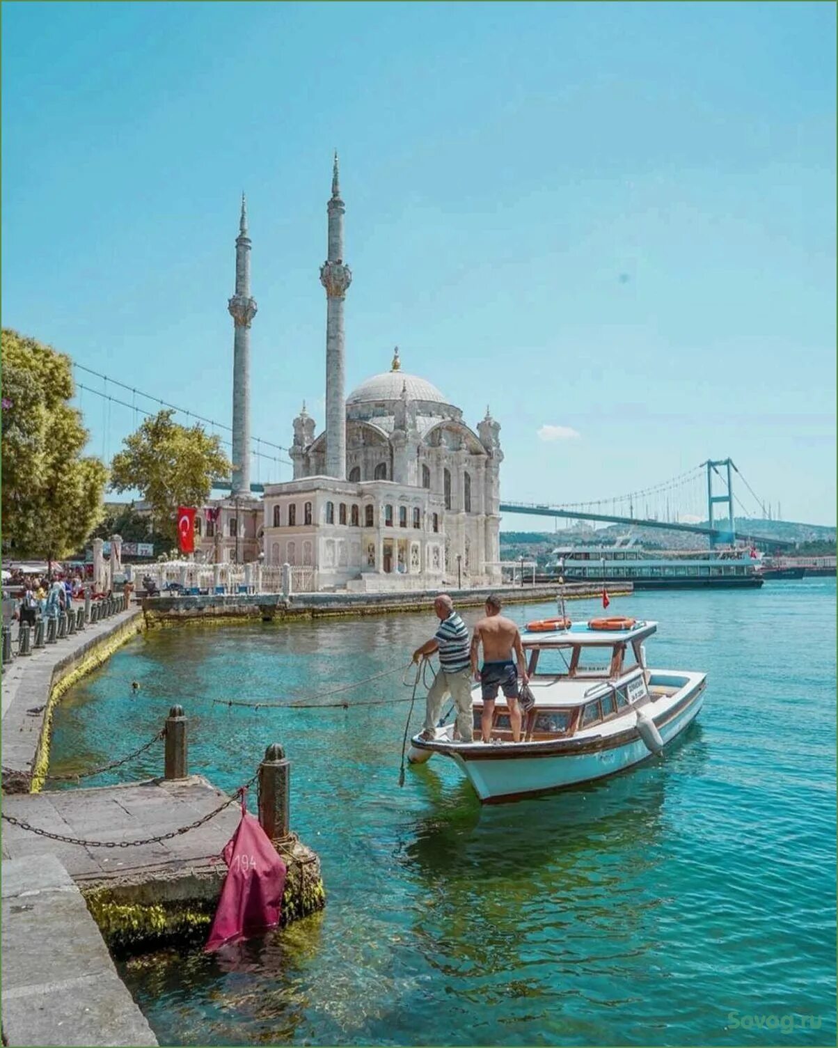 Какое море в стамбуле. Ортакёй стамбул. набережная ортакей стамбул. дворец ортакей в стамбуле. ортакёй стамбул улицы.