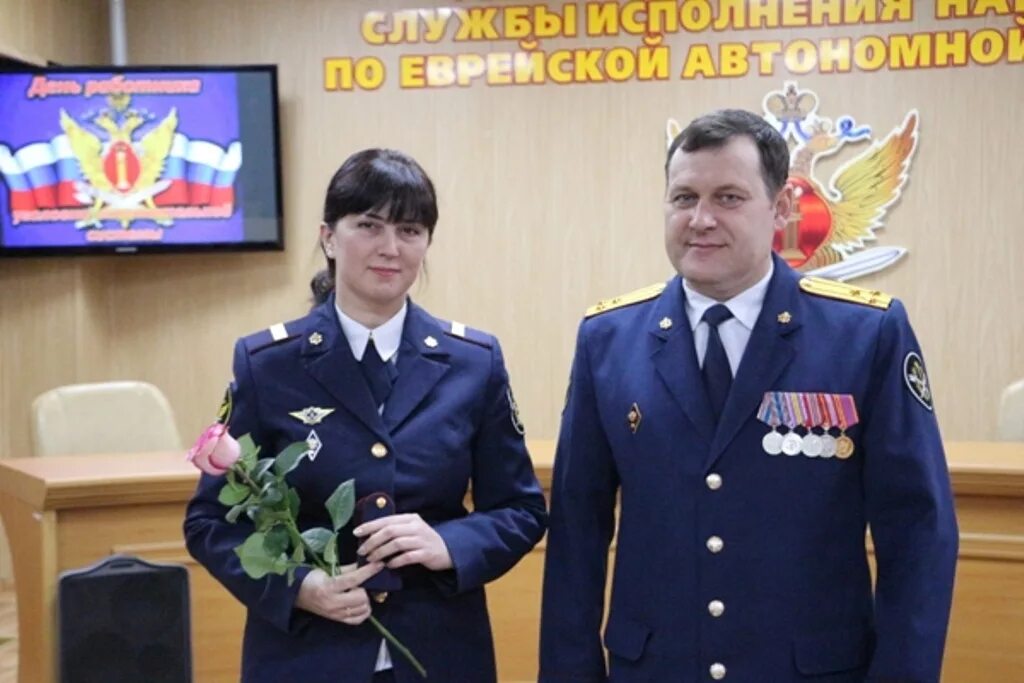 Меры поощрения это понятие. Поощрение и порядок наложения дисциплинарных взысканий. Расположение медалей уфсин. Поощрение уис. Поощрение уис.