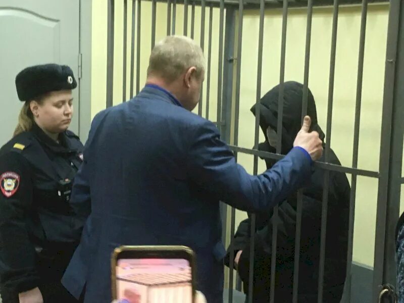 Новое по убийству детей в екатеринбурге. Арест фото. адвокат в суде. анастасия петрова убившая детей екатеринбурженка троих. суд убийство.
