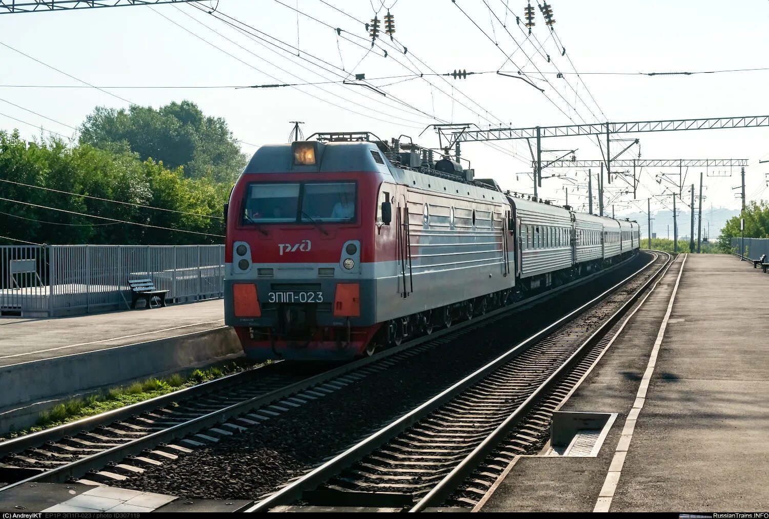 Новочеркасск электровозы. Российские поезда. Эп1 006. Новочеркасские электровозы. Эп1 043.