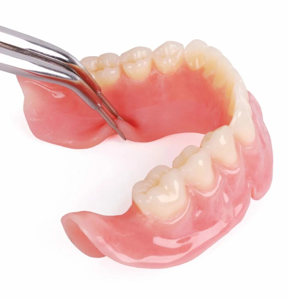Снимать ли зубные протезы на ночь. Нейлоновый бюгельный протез. Нейлоновый микропротез 1-3 зуба. Частичный съемный протез Flexi n512. Съемный протез (6-14 зубов) термо Джет.