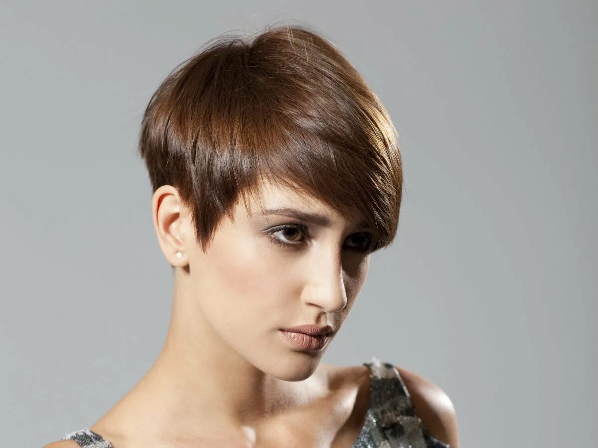 Стрижка висков в женской стрижке. Пикси андеркат женский. Стрижка висков в женской стрижке. Стрижка висков в женской стрижке. Пикси андеркат каре.