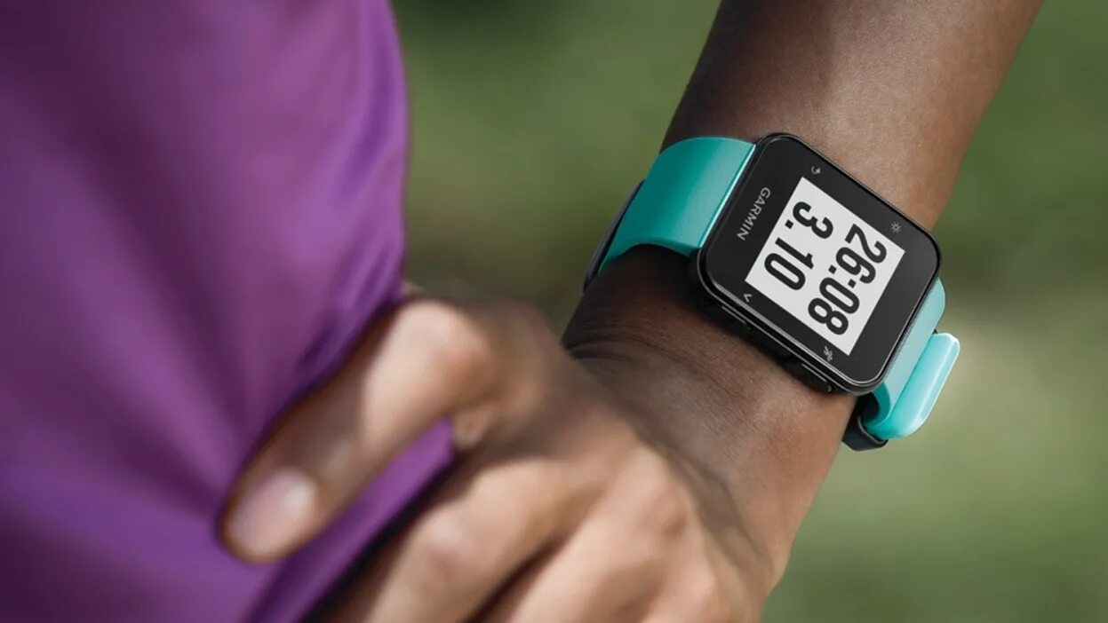 Running часы. Часы garmin forerunner 35. пульсометр наручный. пульсометр для бега. шагомер на руку.