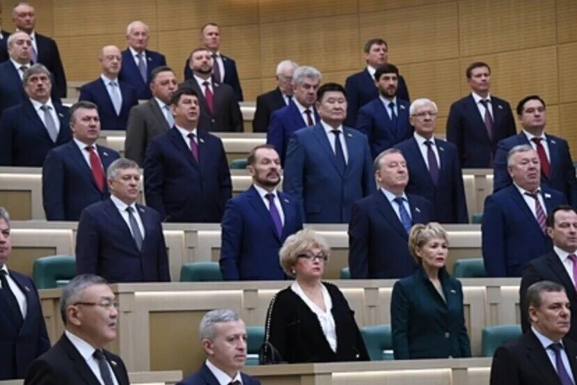 Кто является сенатором