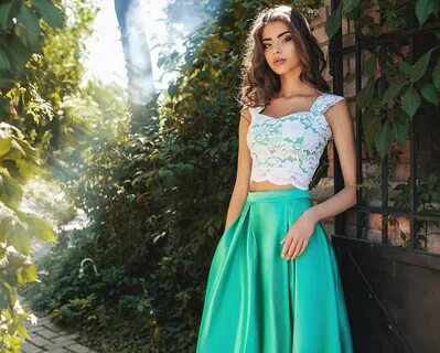Верх красивых девушек
