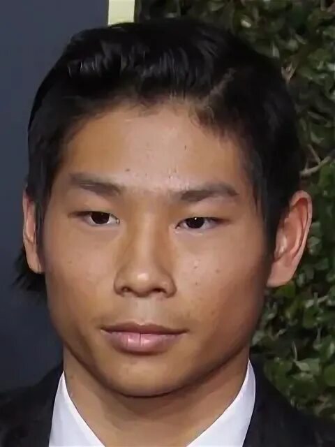 Пакс тьен сын джоли. Мэддокс джоли-питт 2022. Сын джоли пакс. Пакс тьен. Пакс тьен.