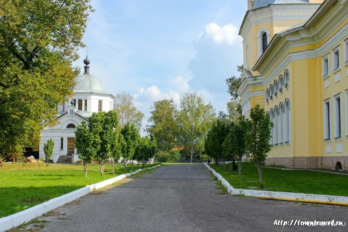 Выкса центр города. Выкса Нижегородская область. Храм Рождества Христова Выкса. Выкса Выкса, Нижегородская область. Поселок выкса нижегородская нижегородская область