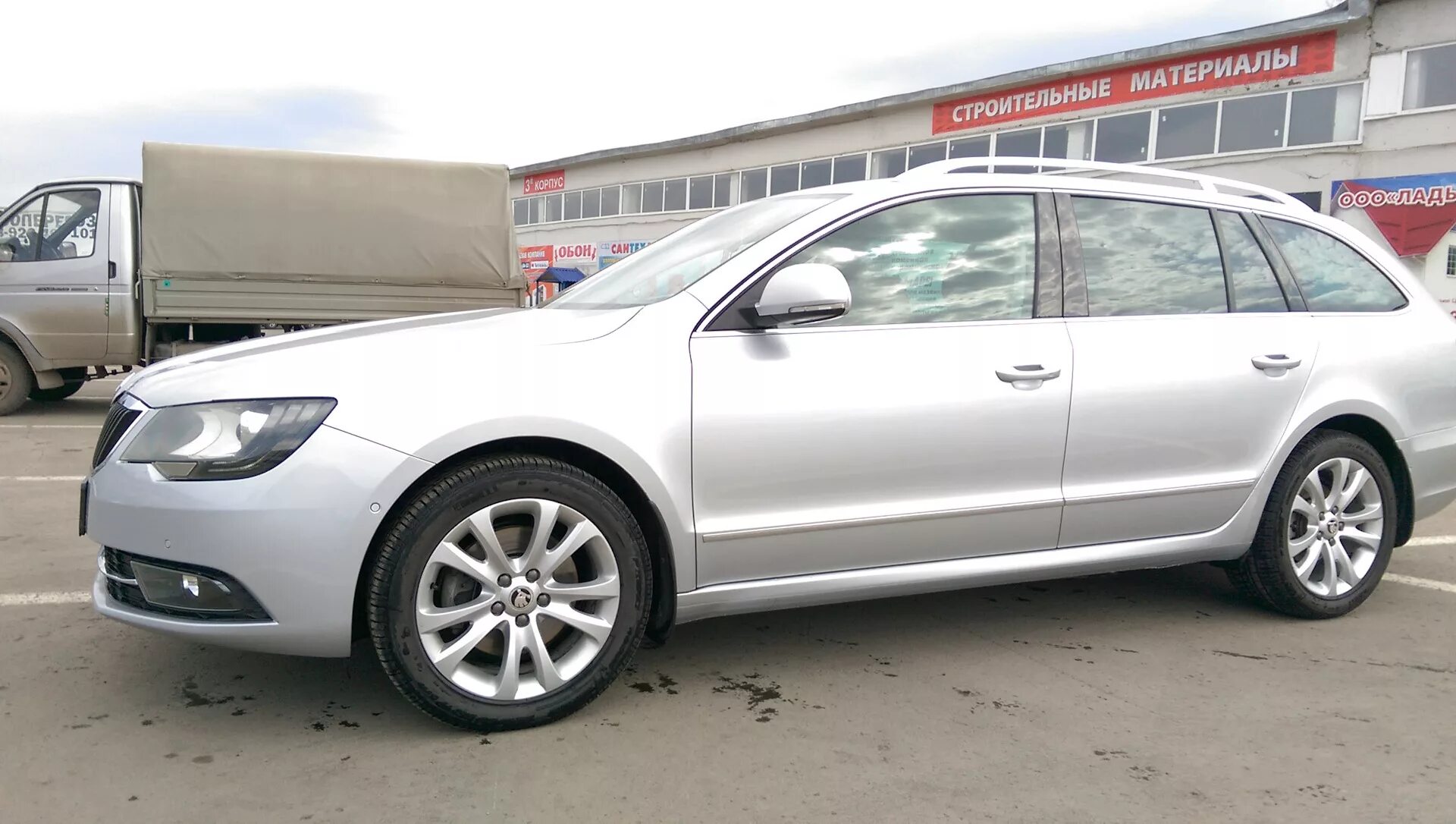 5e3601025e. Диски skoda superb r17. Диски r20 на шкоду суперб. Диски суперб r17. Диски skoda superb r17.