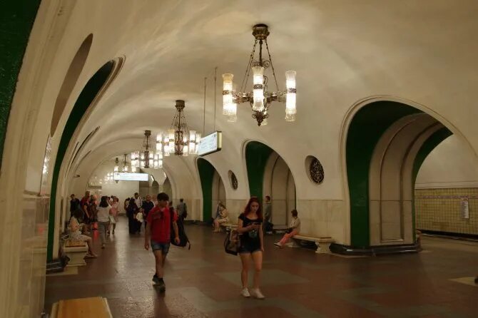 Метров вднх. Вднх станция метро. московское метро станция вднх. вестибюль станции вднх. станция метро вднх вестибюль.