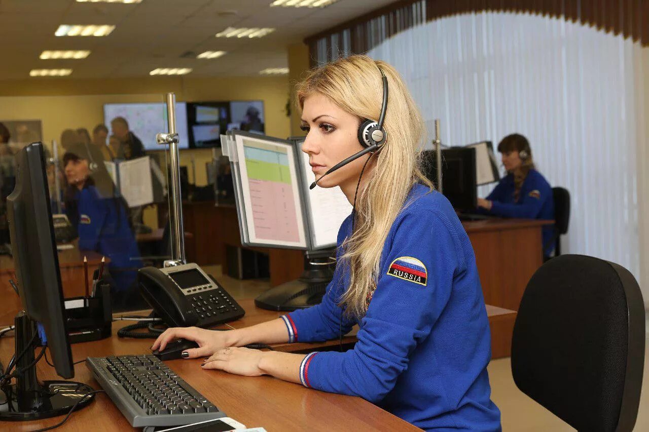 диспетчерская тула. диспетчер диспетчерской службы. экраны мониторы для диспетчерской. городские службы. диспетчерский центр.