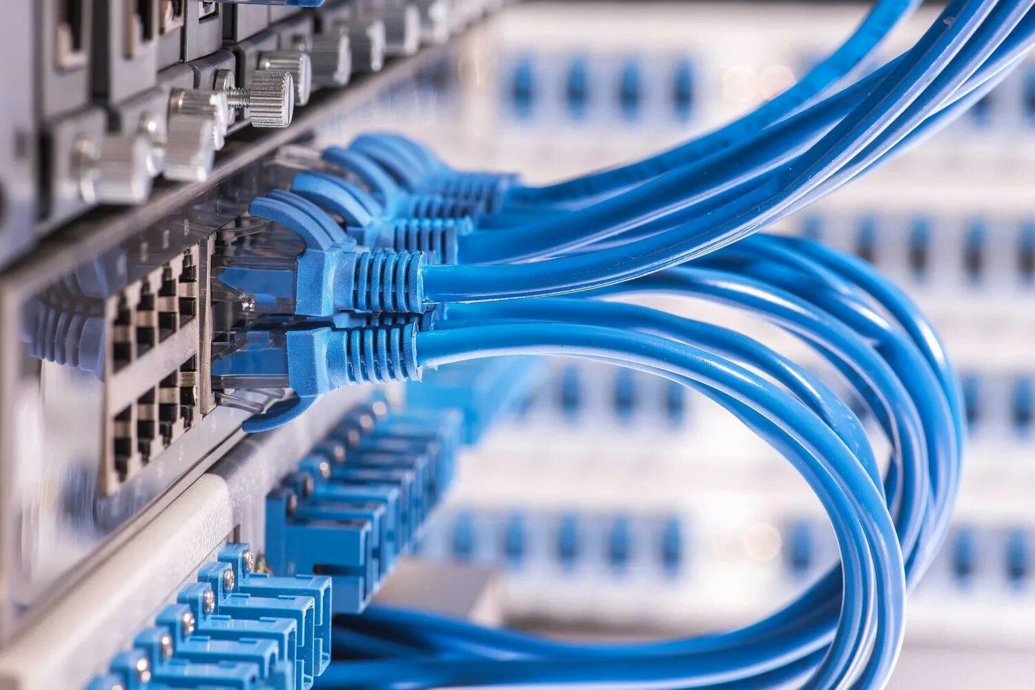 Монтаж слаботочных систем опс. Монтажник - наладчик слаботочных систем. Бригада монтажников видеонаблюдения. Проектирование слаботочных систем. Слаботочные системы вакансии москва.