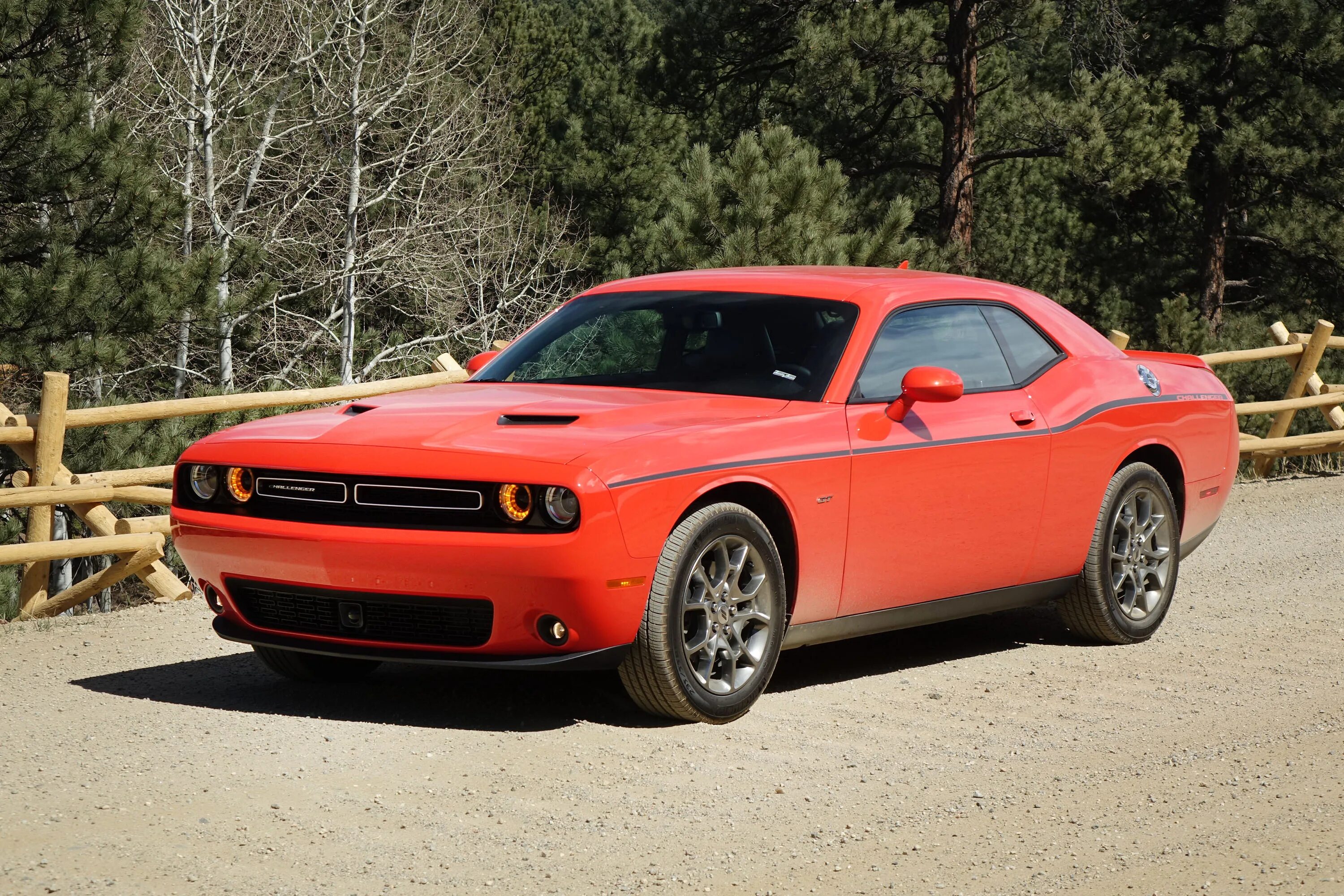 Отзывы челленджер. Dodge Challenger 1996. Додж Челленджер 73. Додж Челленджер ГТ. Dodge Challenger 2017 gt.